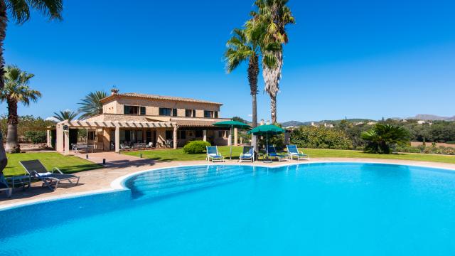 Finca Els Mitjans