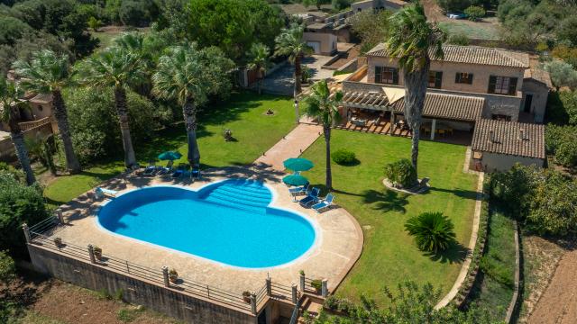 Finca Els Mitjans