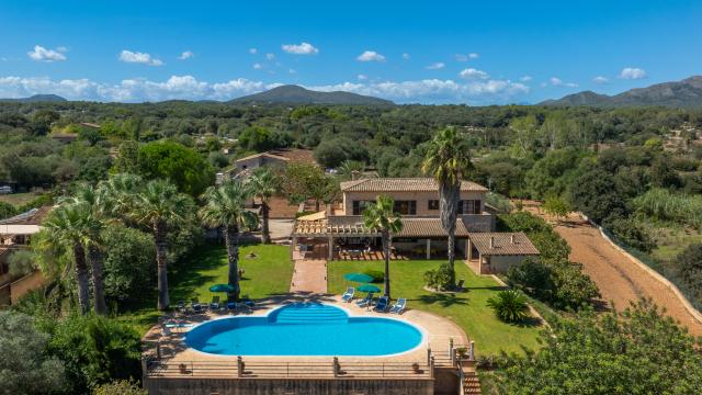 Finca Els Mitjans
