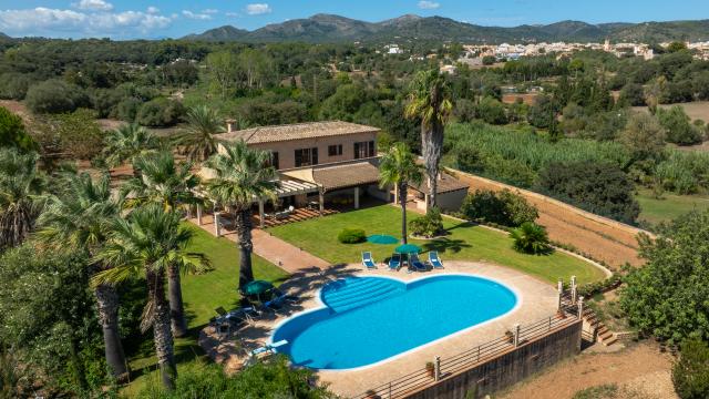 Finca Els Mitjans