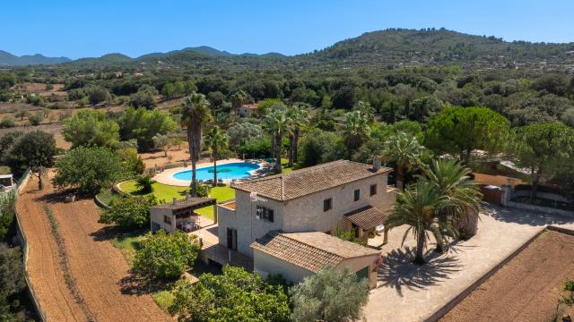 Finca Els Mitjans