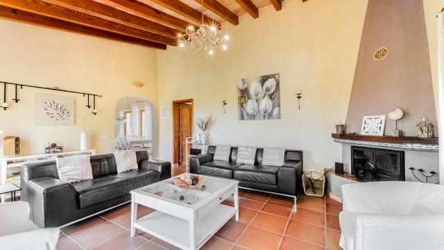 Finca Casa Oliveres