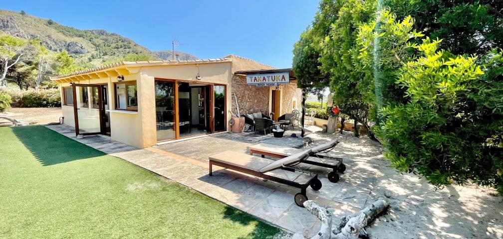 Takatuka Beach House