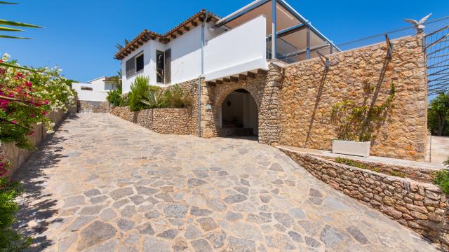 Villa Lifetime