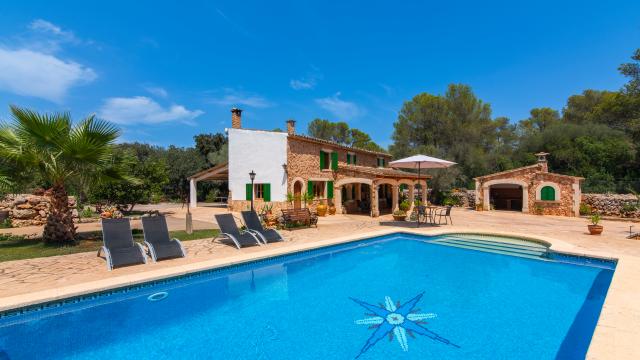 Finca Es Campàs