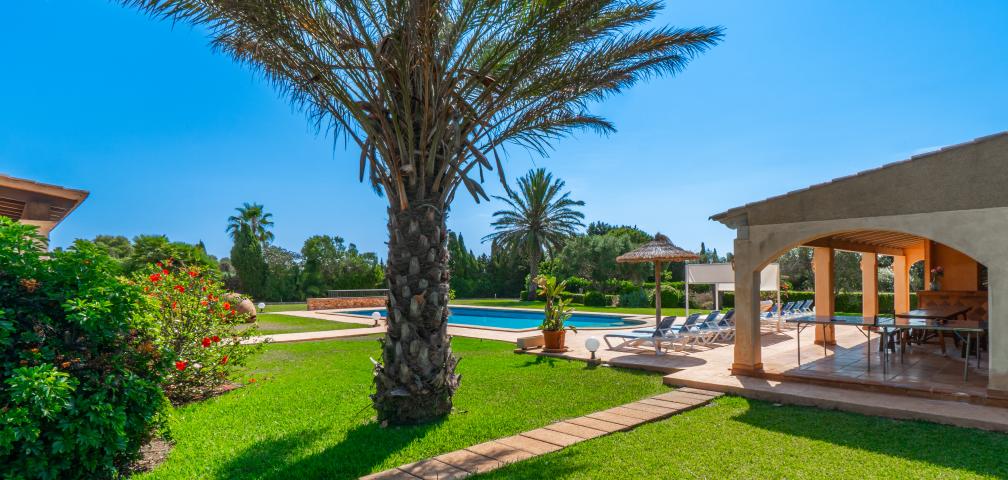 Finca Mitjana