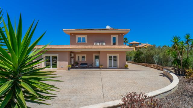 Villa Redrema